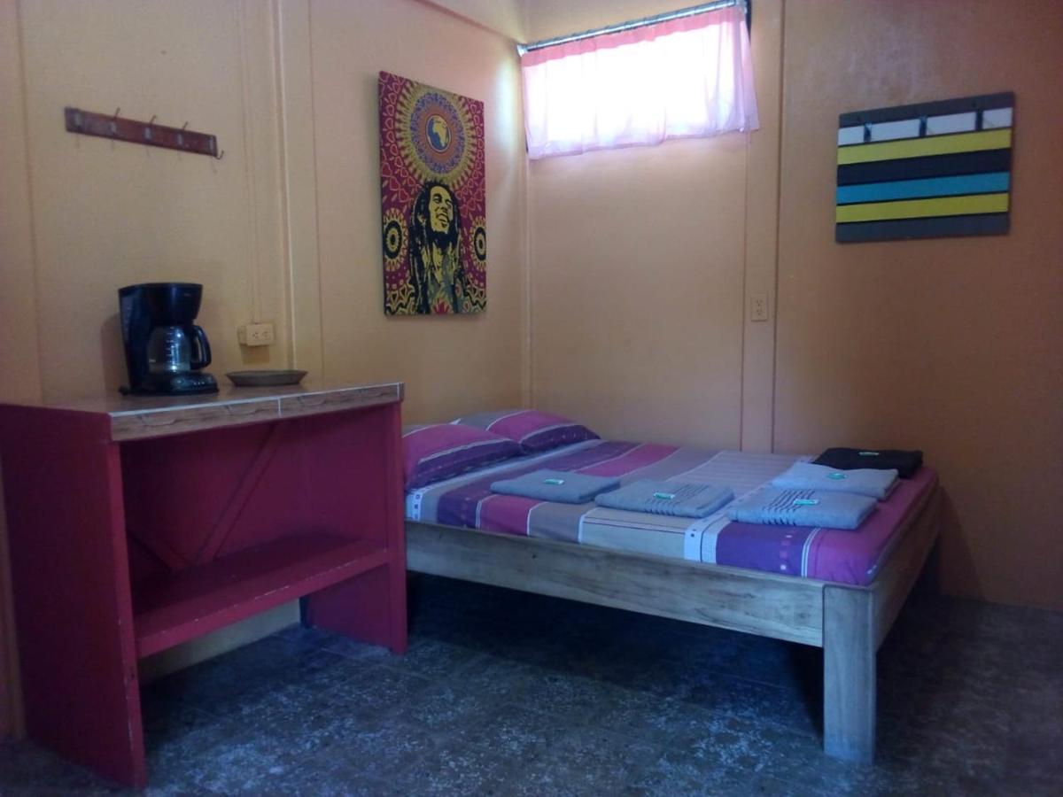 Hotel One Love Puerto Viejo Puerto Viejo de Talamanca Dış mekan fotoğraf